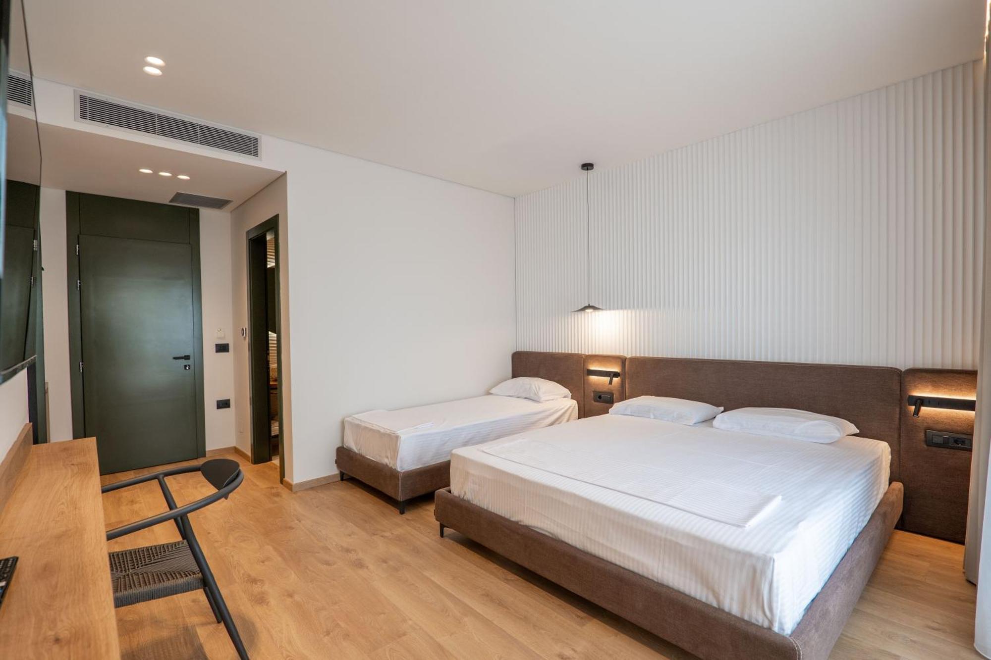 Kamara Rooms Sarande Bagian luar foto