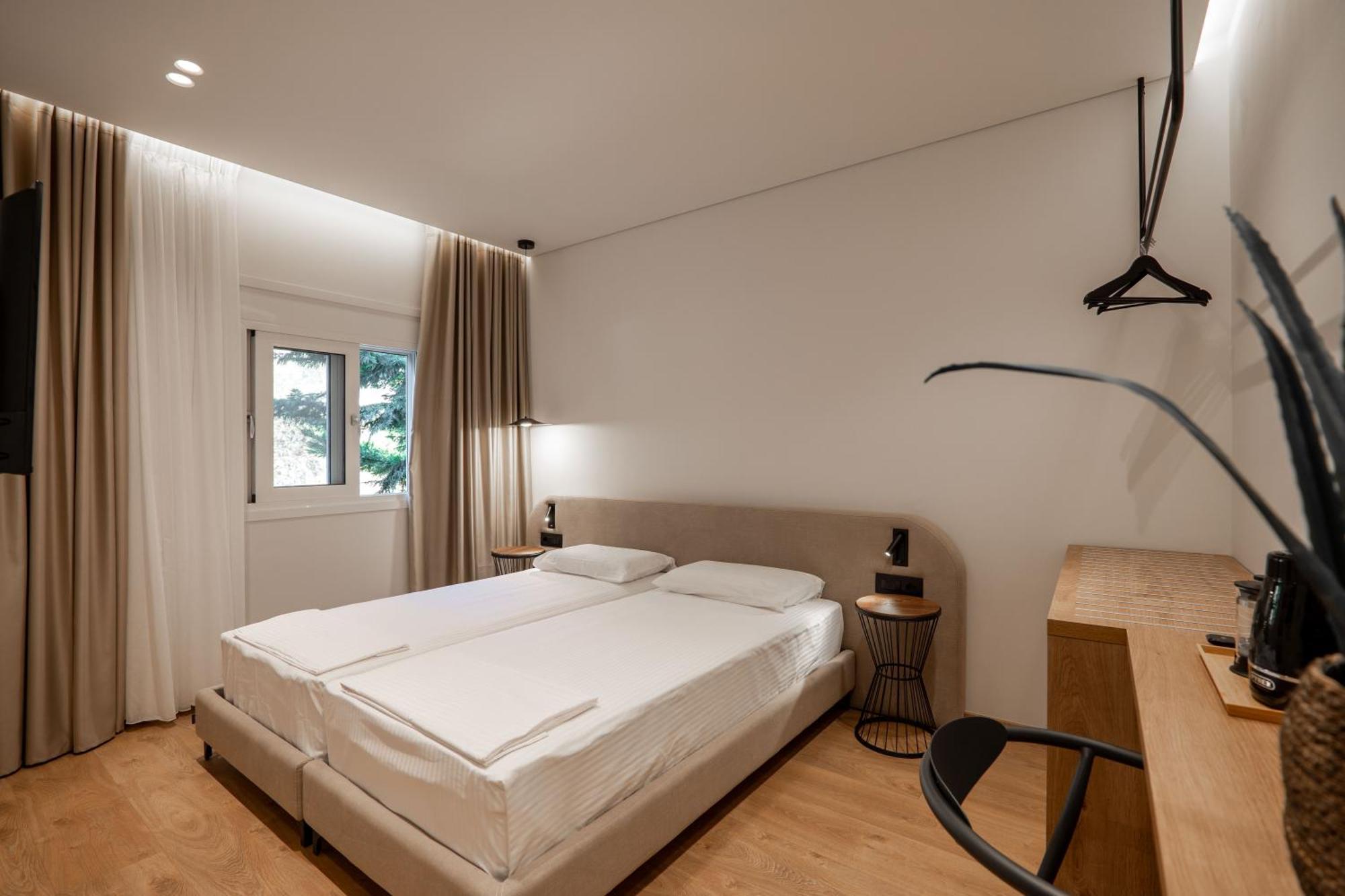 Kamara Rooms Sarande Bagian luar foto