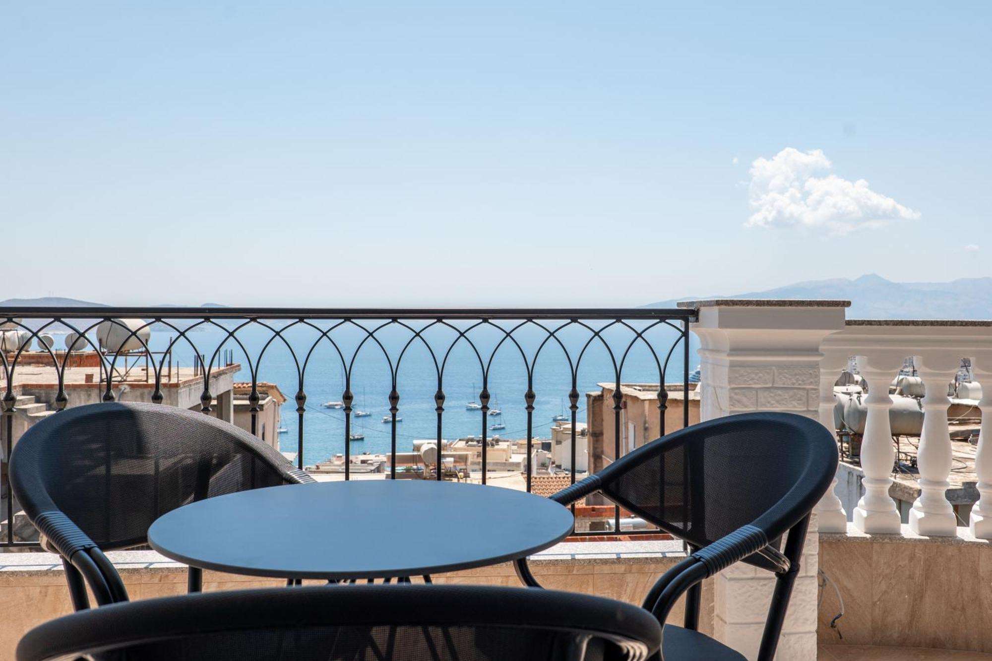 Kamara Rooms Sarande Bagian luar foto