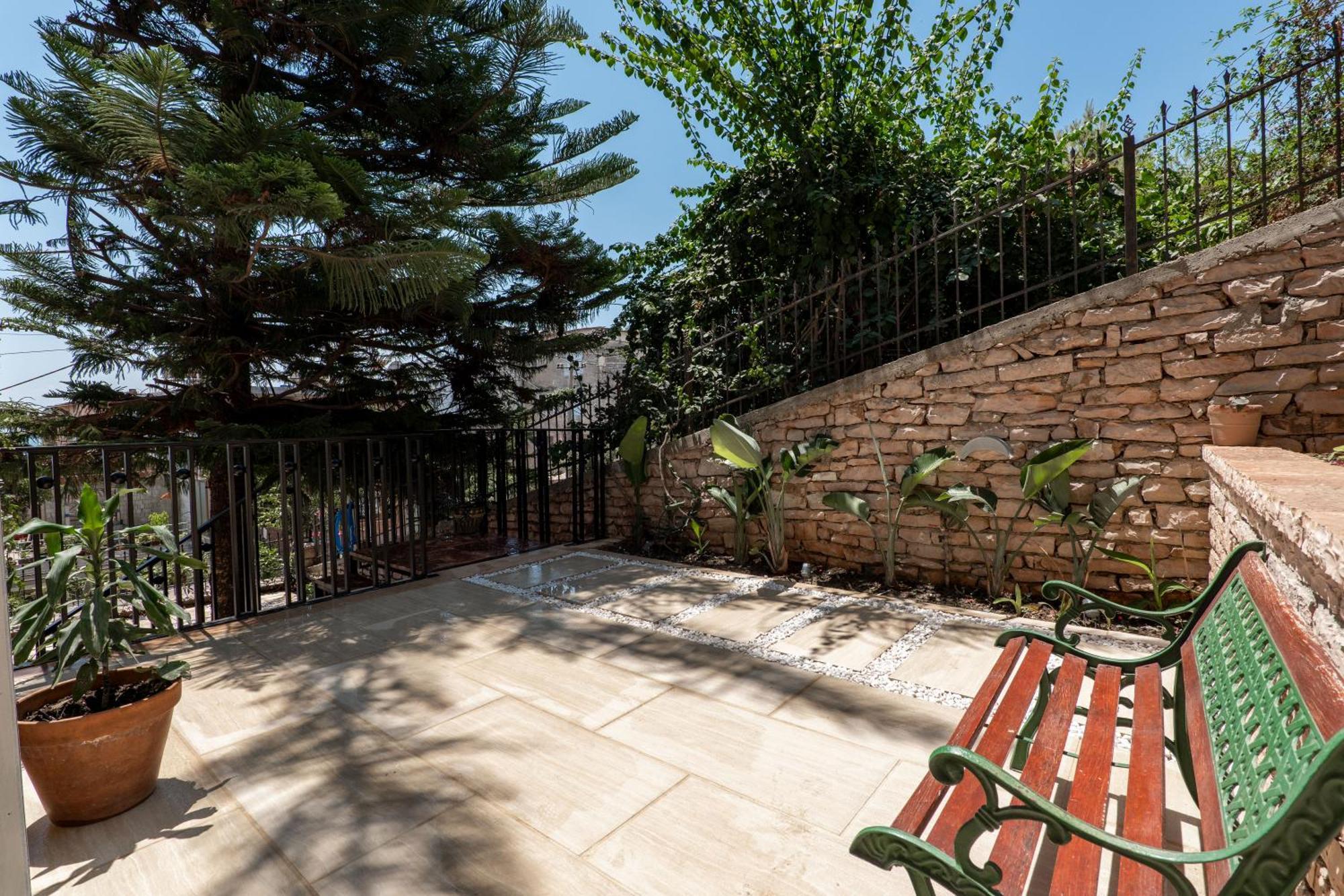 Kamara Rooms Sarande Bagian luar foto