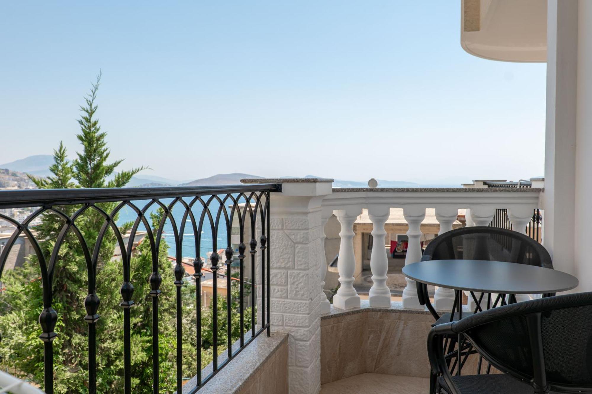 Kamara Rooms Sarande Bagian luar foto