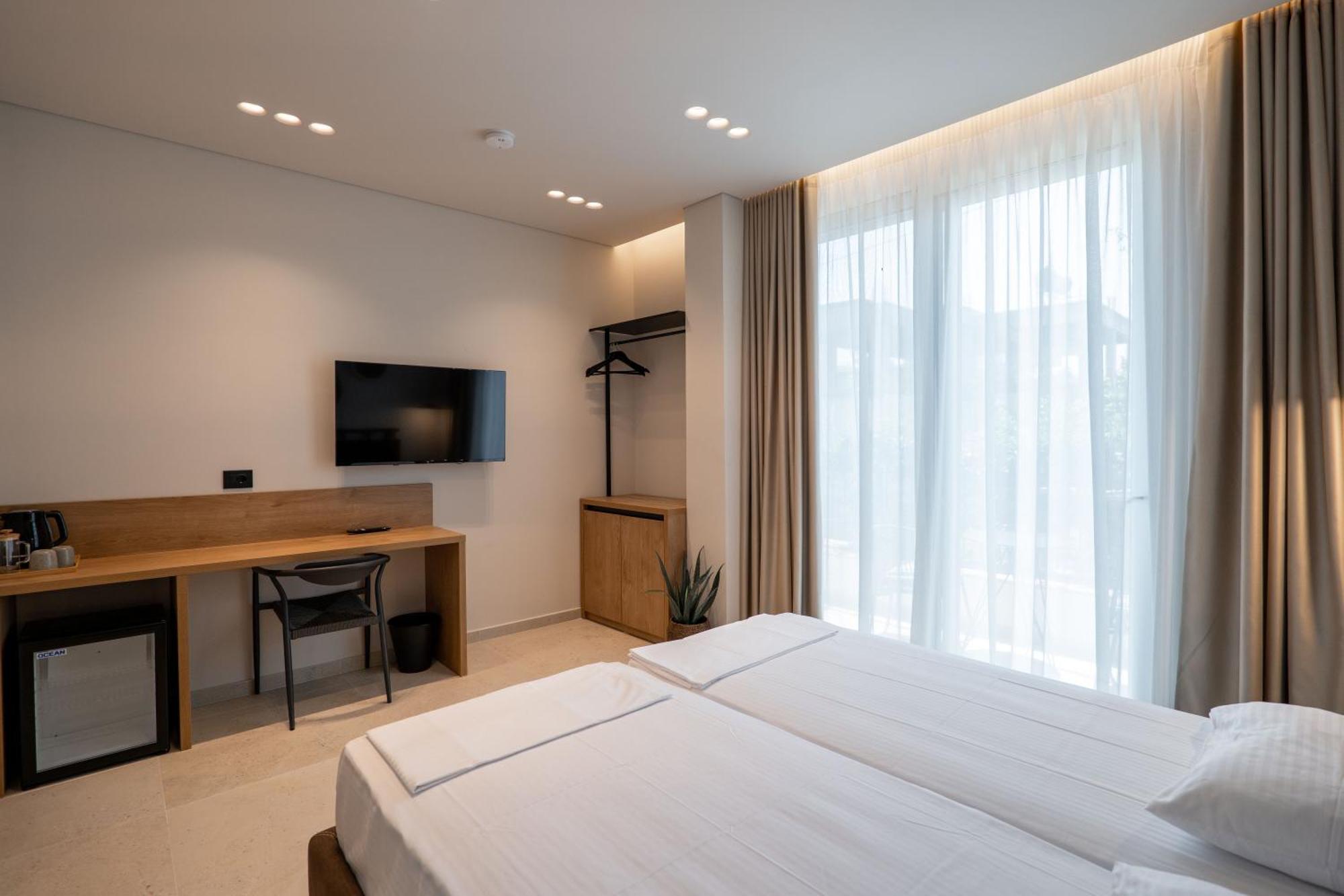 Kamara Rooms Sarande Bagian luar foto
